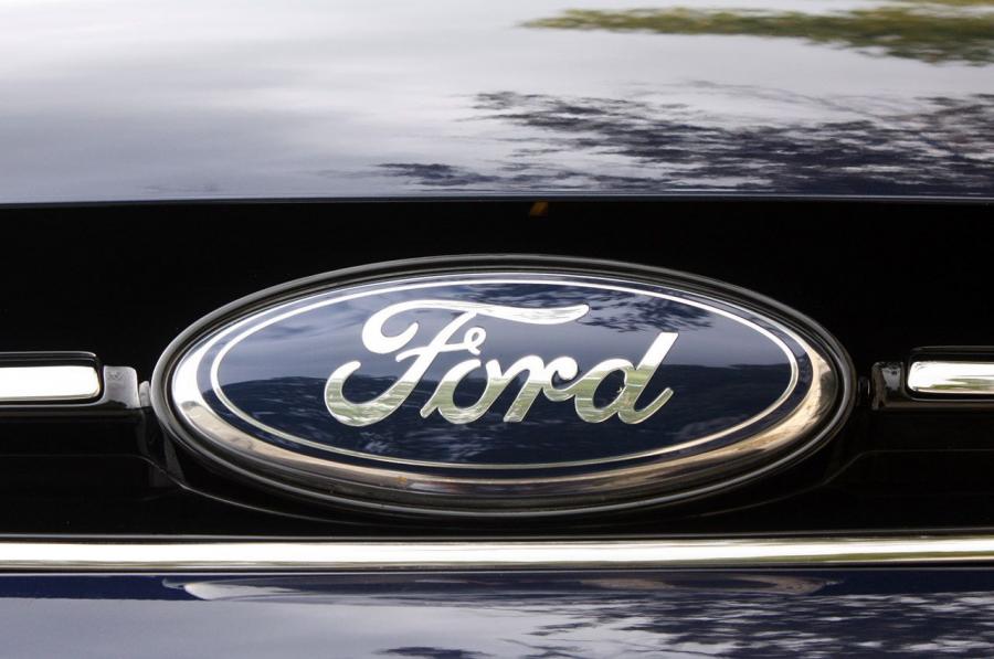  Ford Grand C-Max 2012 года  (фото 44 из 50)